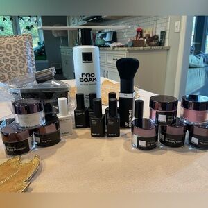 Nailboo Kit 6 colors, dip essentials, removal bundle and more.